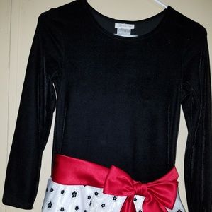 Bonnie Jean girls Christmas size 12. NWOT